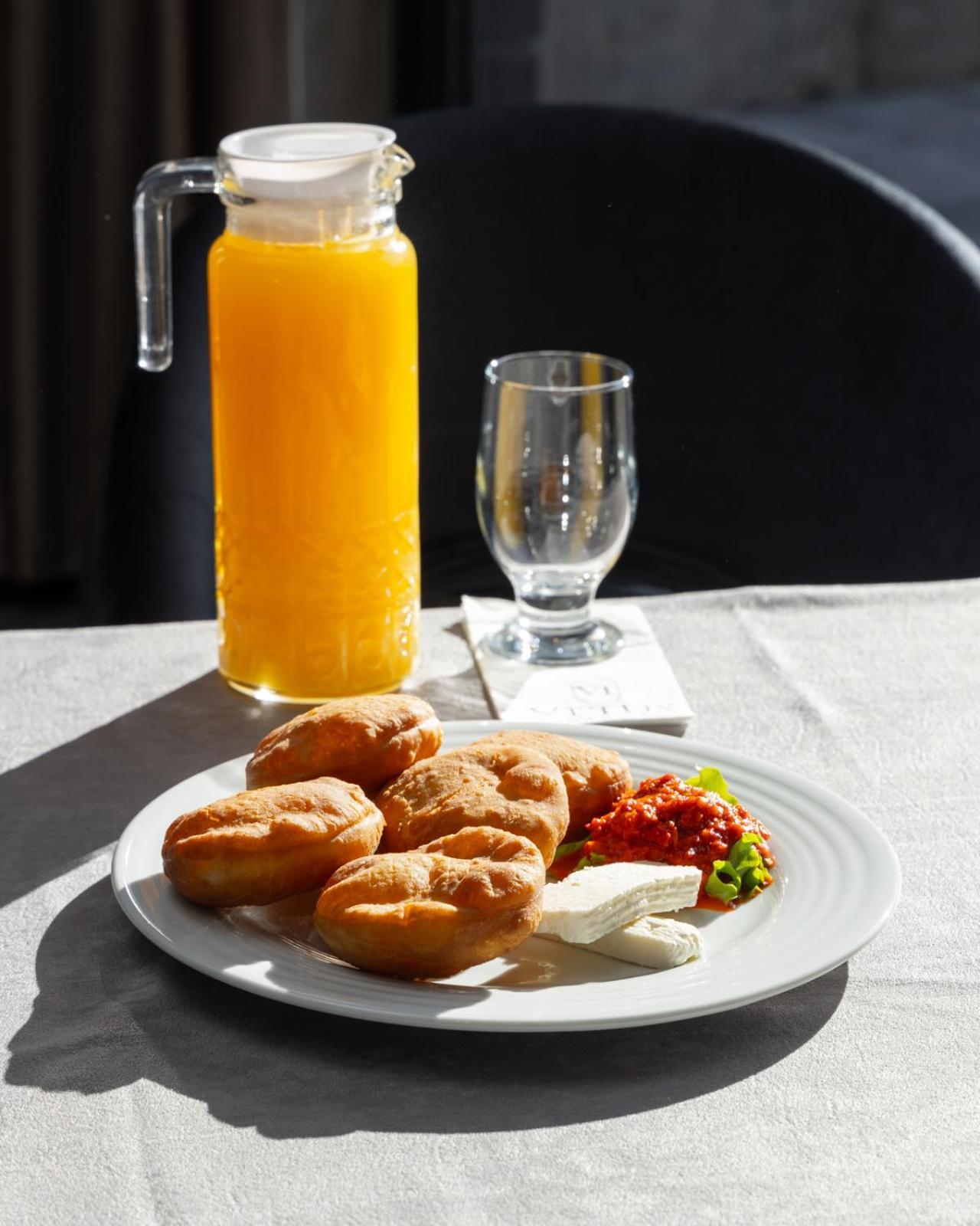 Vetus Hotel Prisztina Zewnętrze zdjęcie