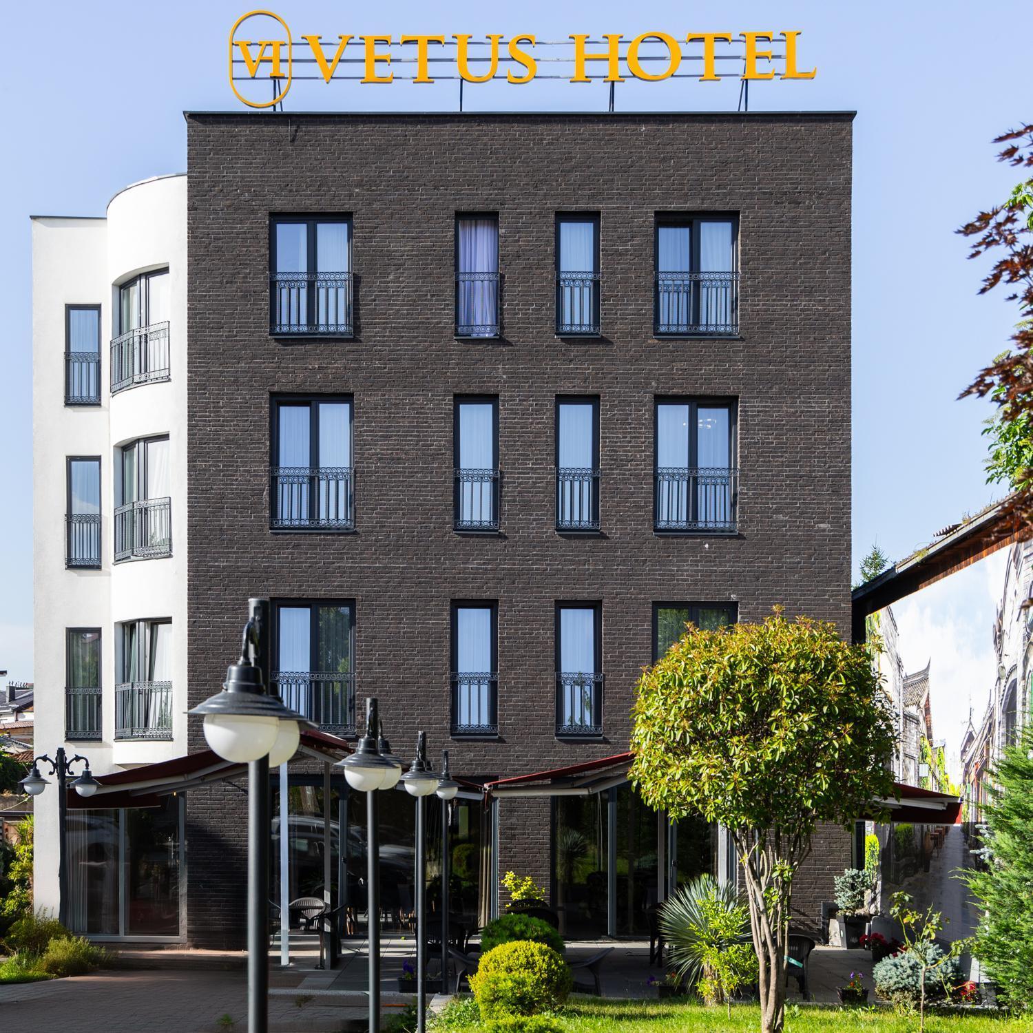 Vetus Hotel Prisztina Zewnętrze zdjęcie